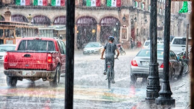 IMD issues red alert for Delhi